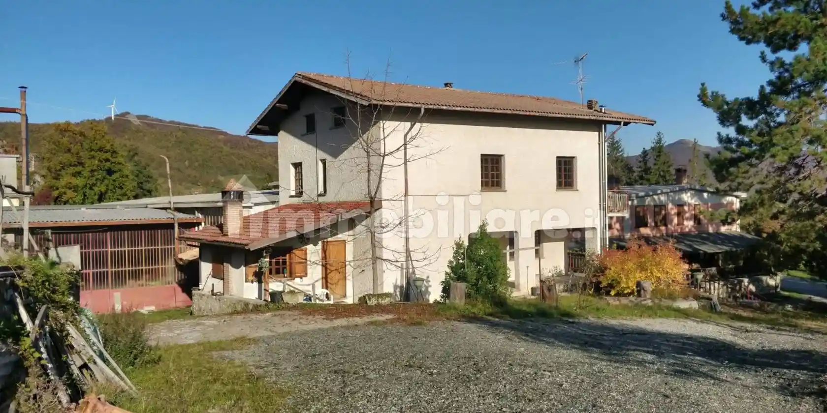 Rustico - Casale in vendita a Farini