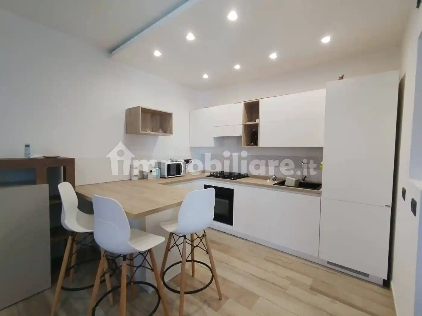 Trilocale via Carmine Guadagno, Centro, Pomigliano d'Arco - foto 2