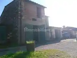 Casa indipendente in vendita a Lucca