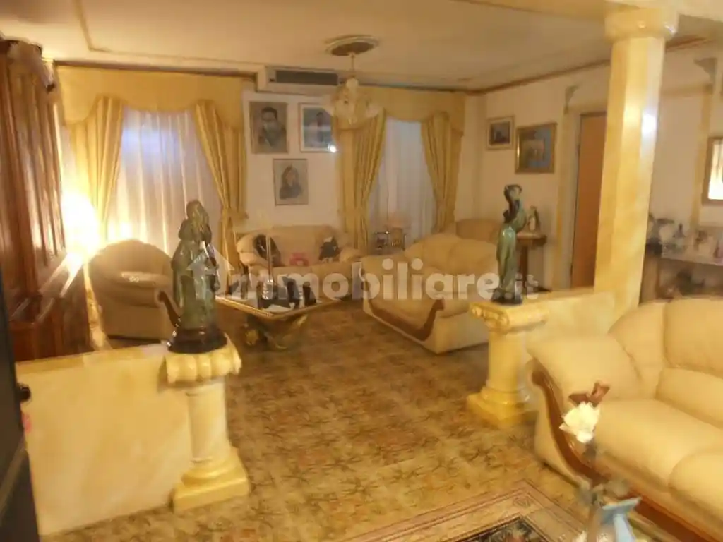 Villa in vendita a Follonica