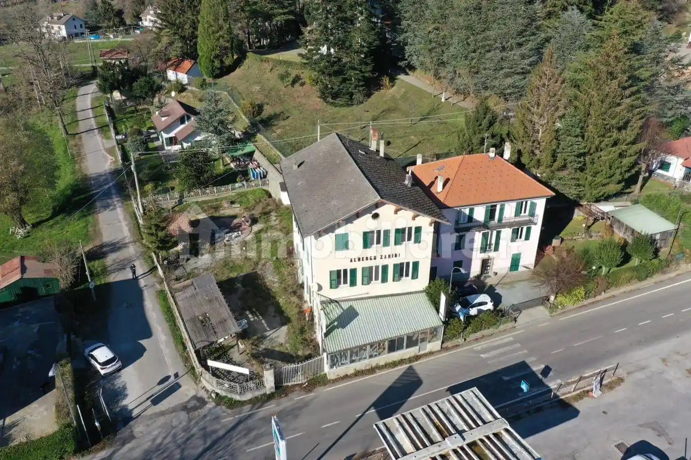 Palazzo - Edificio in vendita a Pontinvrea