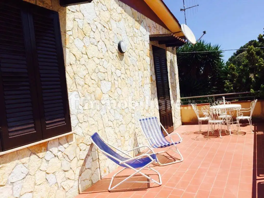 Villa in affitto a Alcamo
