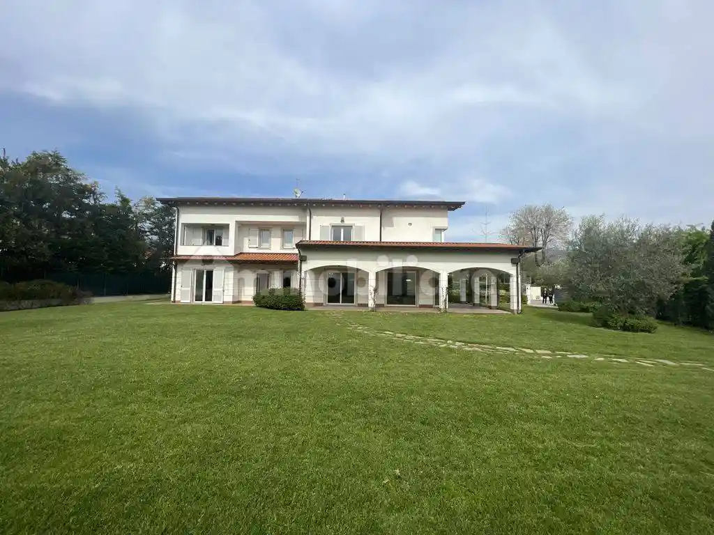 Villa in affitto a Forte dei Marmi