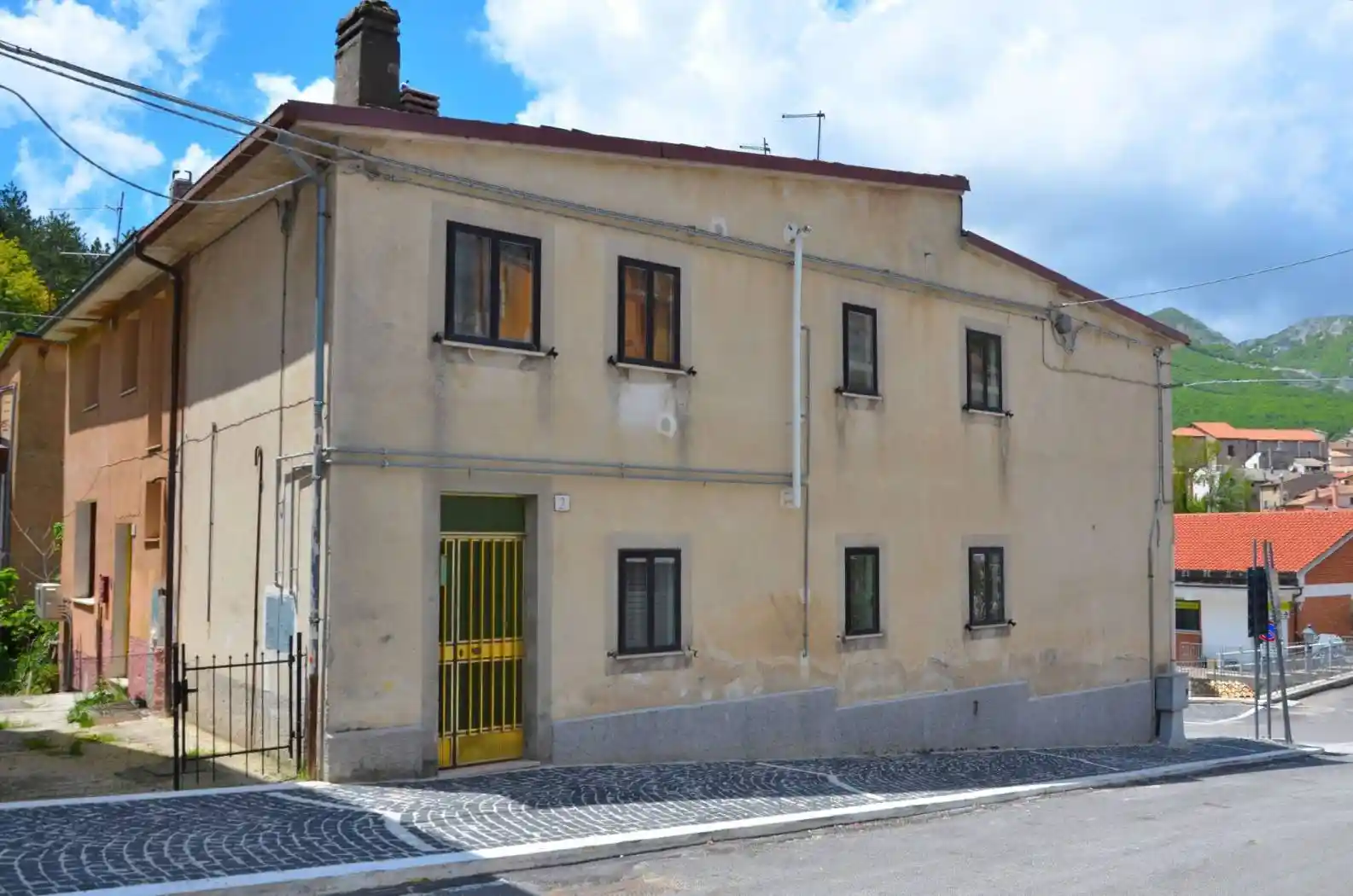 Trilocale via Dante Alighieri, Centro, Ovindoli - foto 2