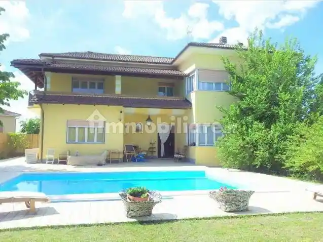 Villa in vendita a Montaldeo