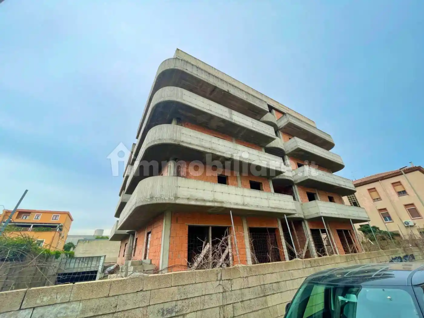 Palazzo - Edificio in vendita a Olbia