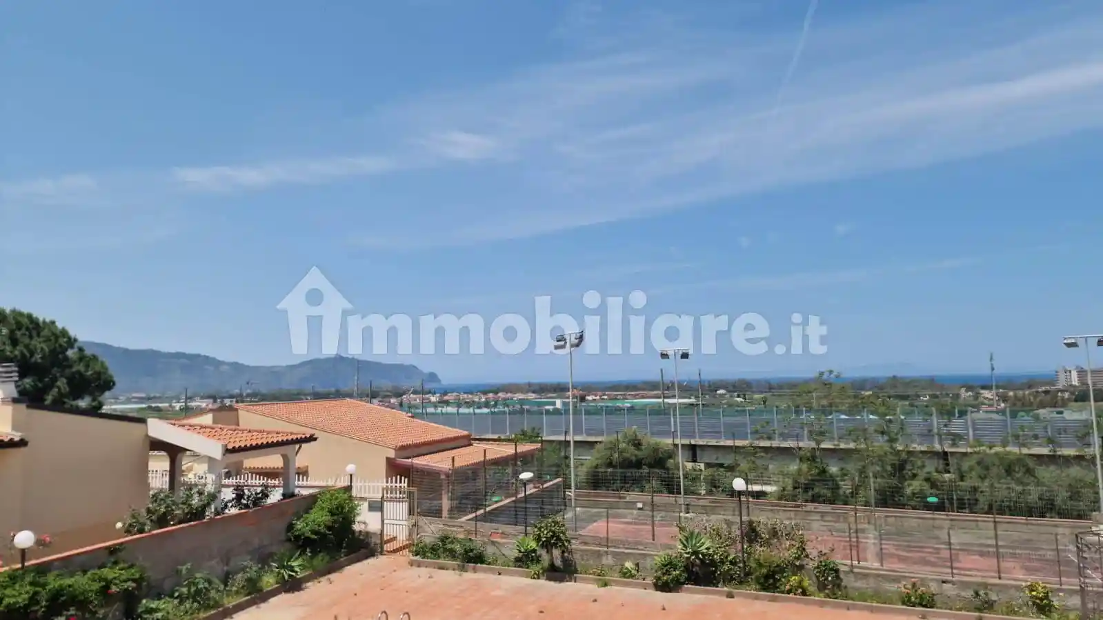 Appartamento in vendita a Furnari