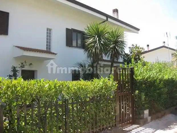 Appartamento in villa via della Pace 7, Tivolille Pasquali Merenzata, Mendicino - foto 2