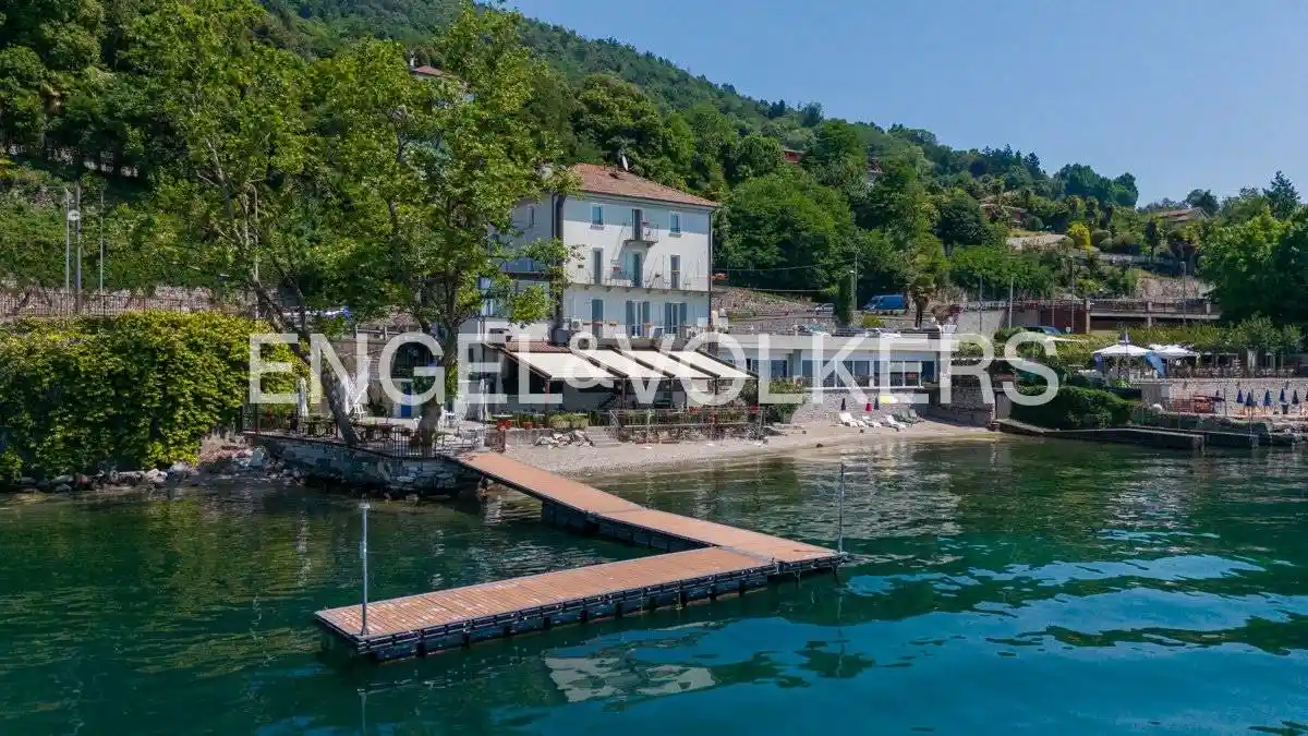 Villa in vendita a Verbania