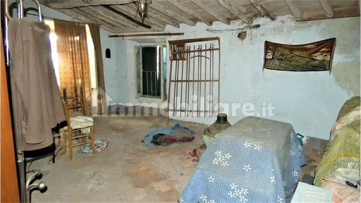 Quadrilocale piazza Garibaldi, 32, Centro, Vico nel Lazio - foto 3