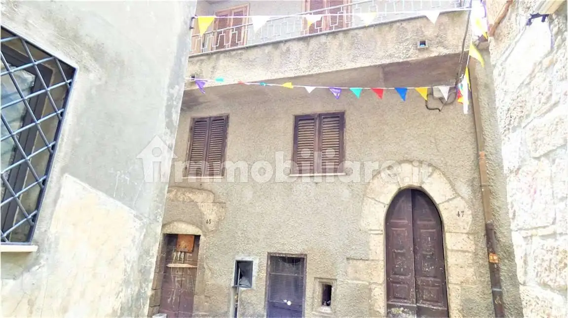 Appartamento in vendita a Vico nel Lazio