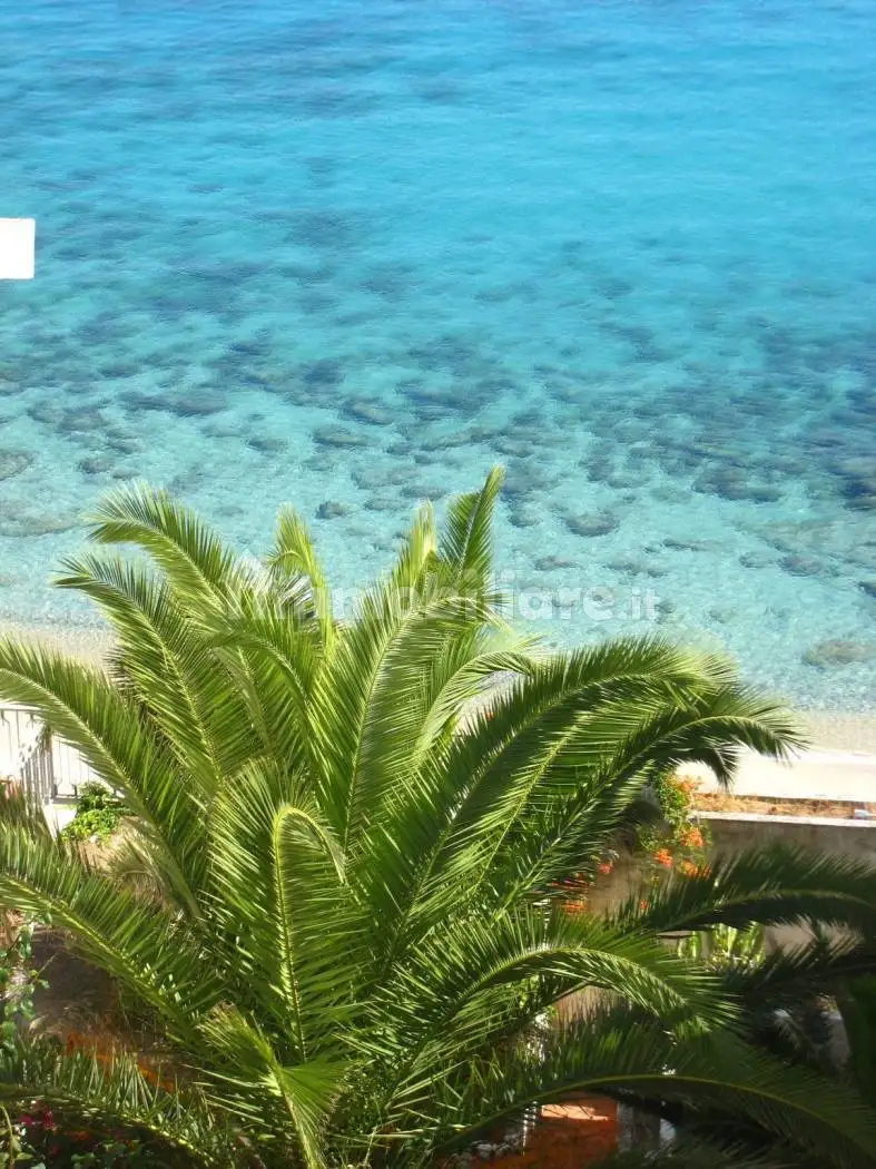 Appartamento in affitto a Soverato