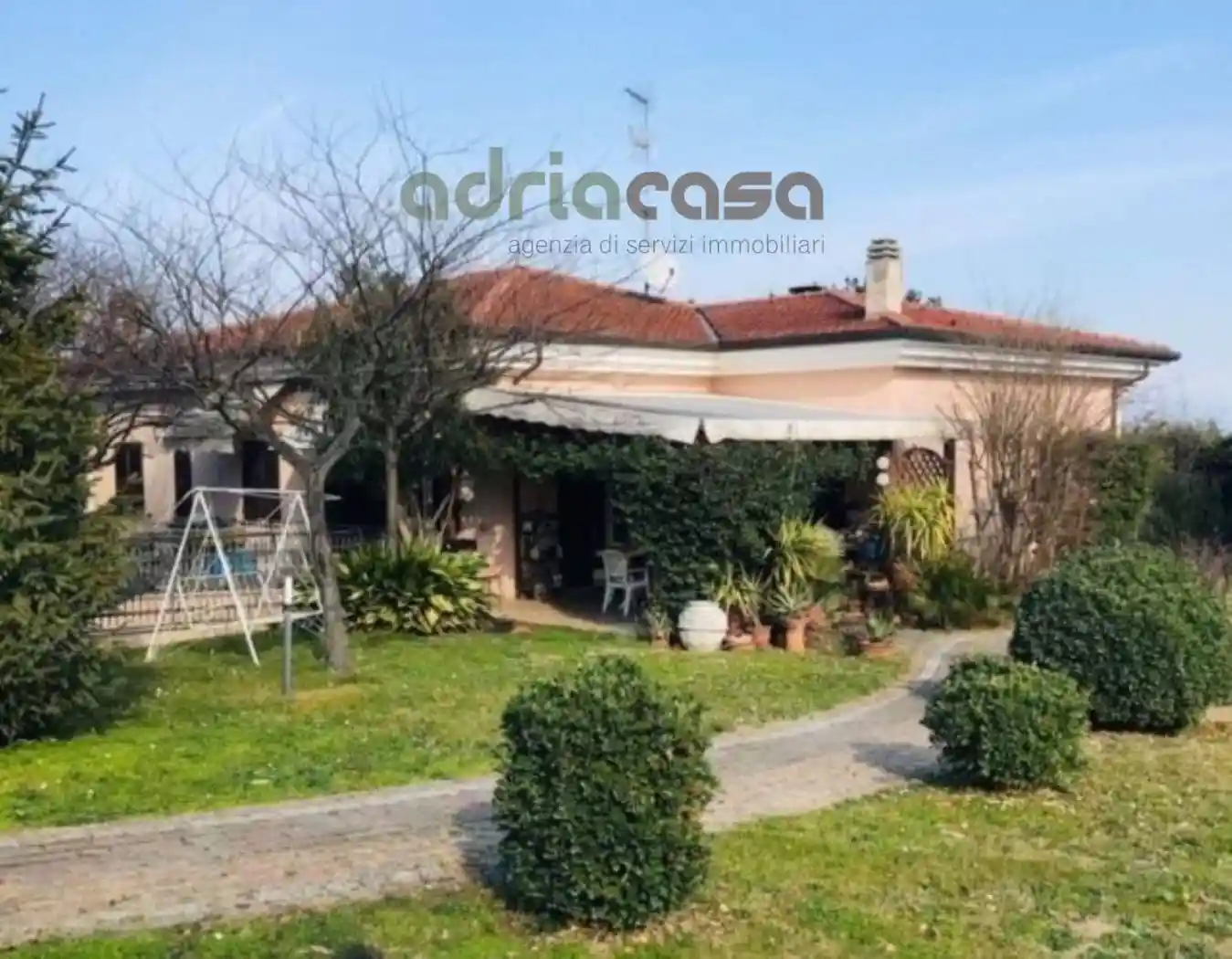 Villa in vendita a Misano Adriatico