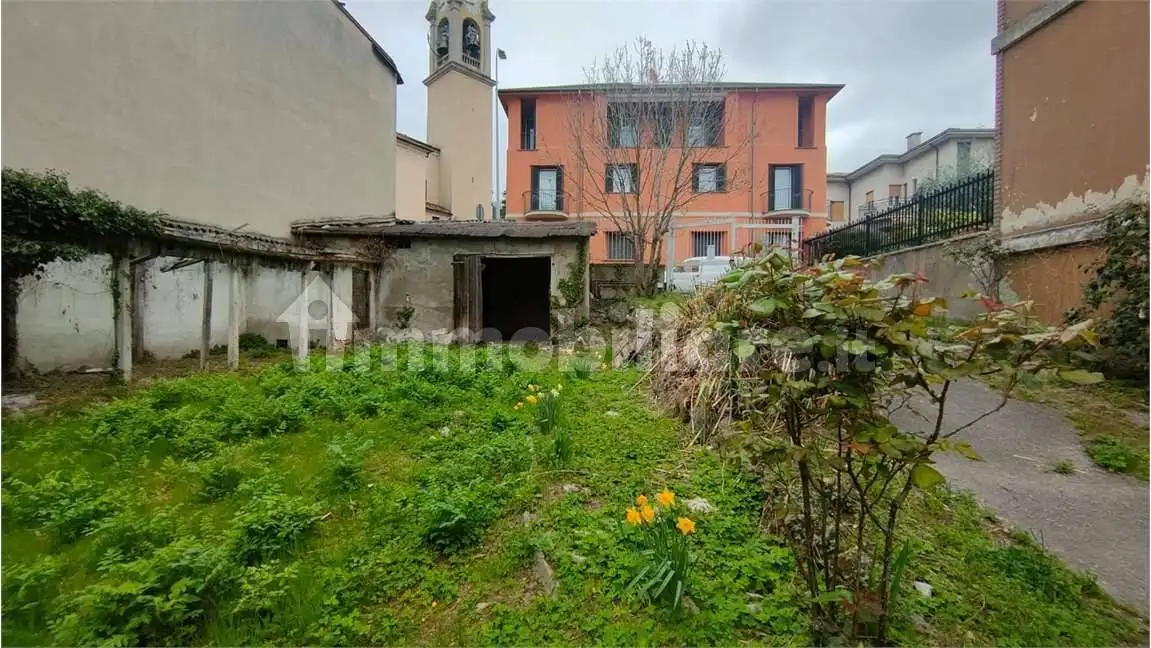 Palazzo - Edificio in vendita a Lecco