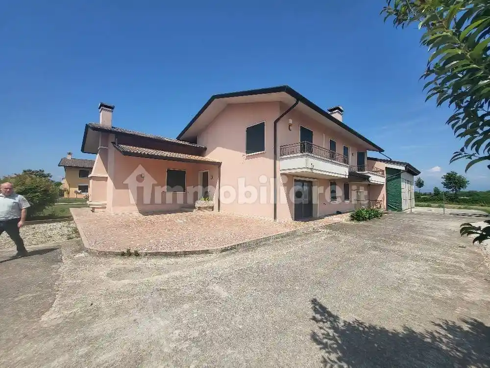 Terratetto unifamiliare 280 m², buono stato, Bertesinella - Ca' Balbi, Vicenza - foto 3