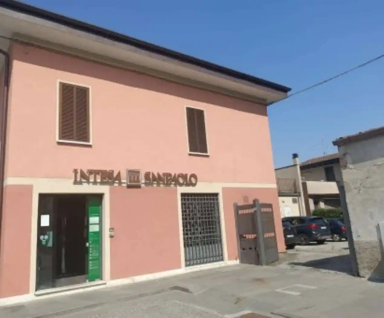 Appartamento in vendita a Dello