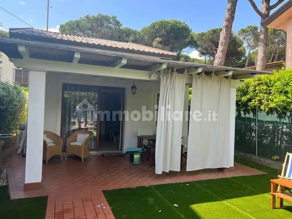Villa in affitto a Forte dei Marmi