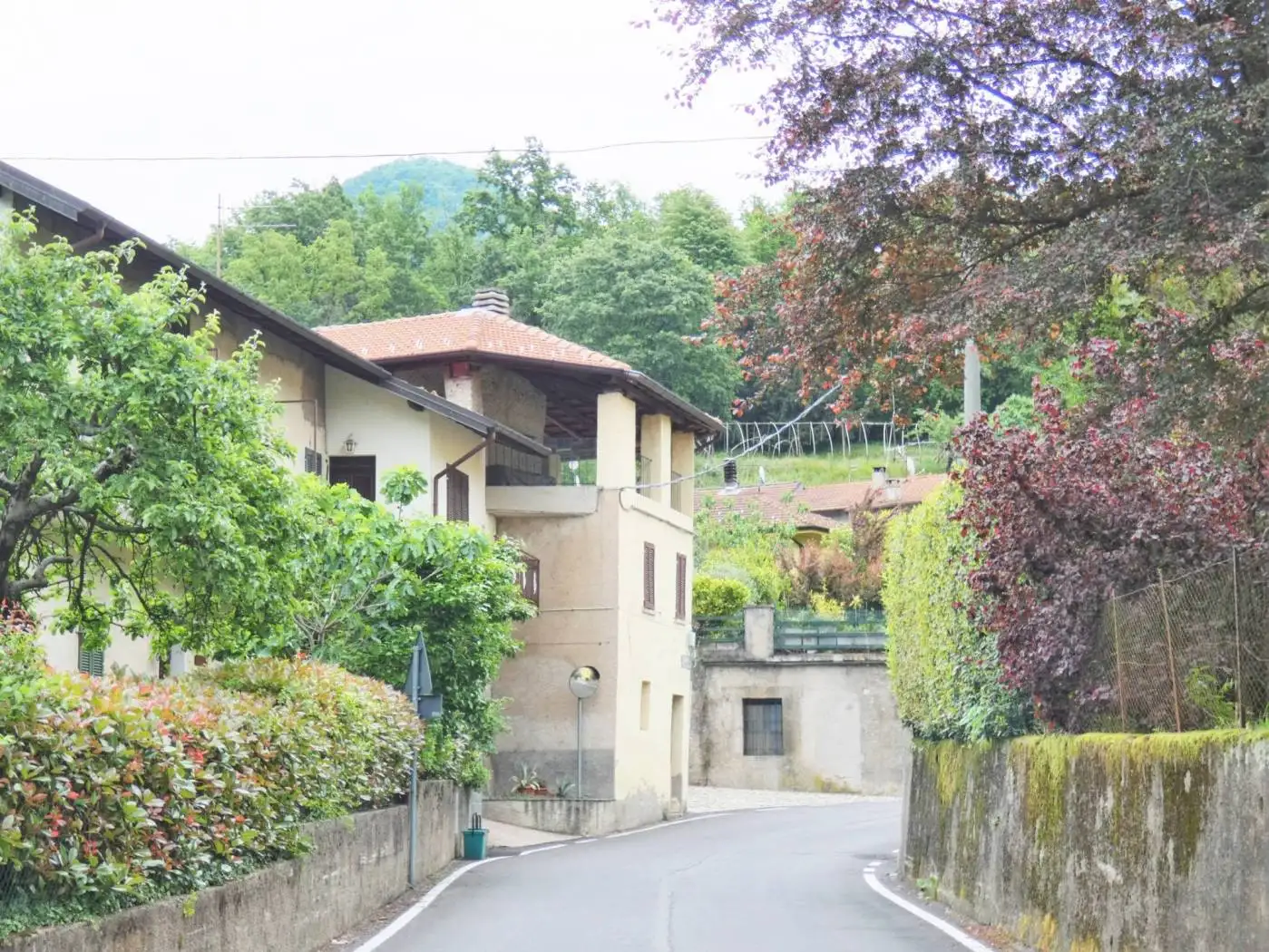 Casa indipendente in vendita a Masciago Primo