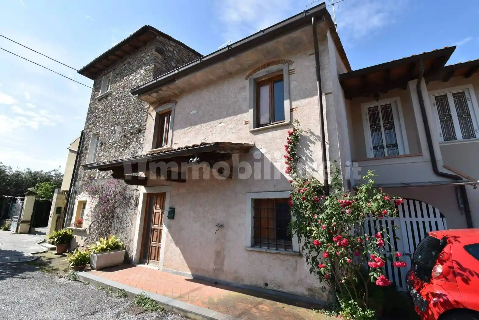 Casa indipendente in vendita a Seravezza