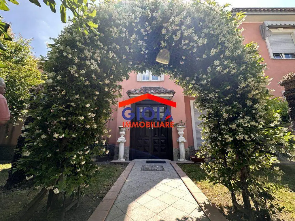 Villa in vendita a Mondragone