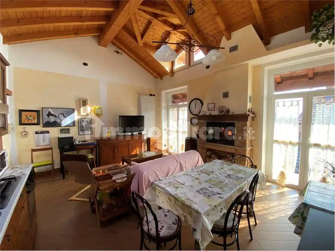 Appartamento in vendita a Colazza