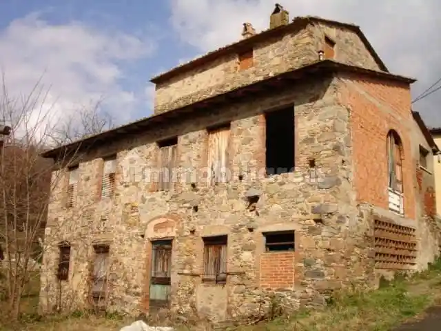 Rustico - Casale in vendita a Capannori