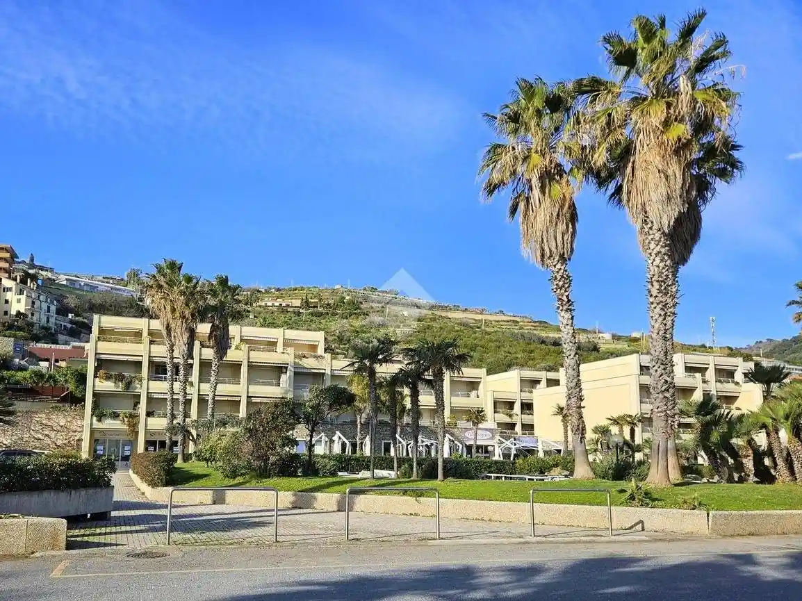 Appartamento in vendita a Santo Stefano al Mare