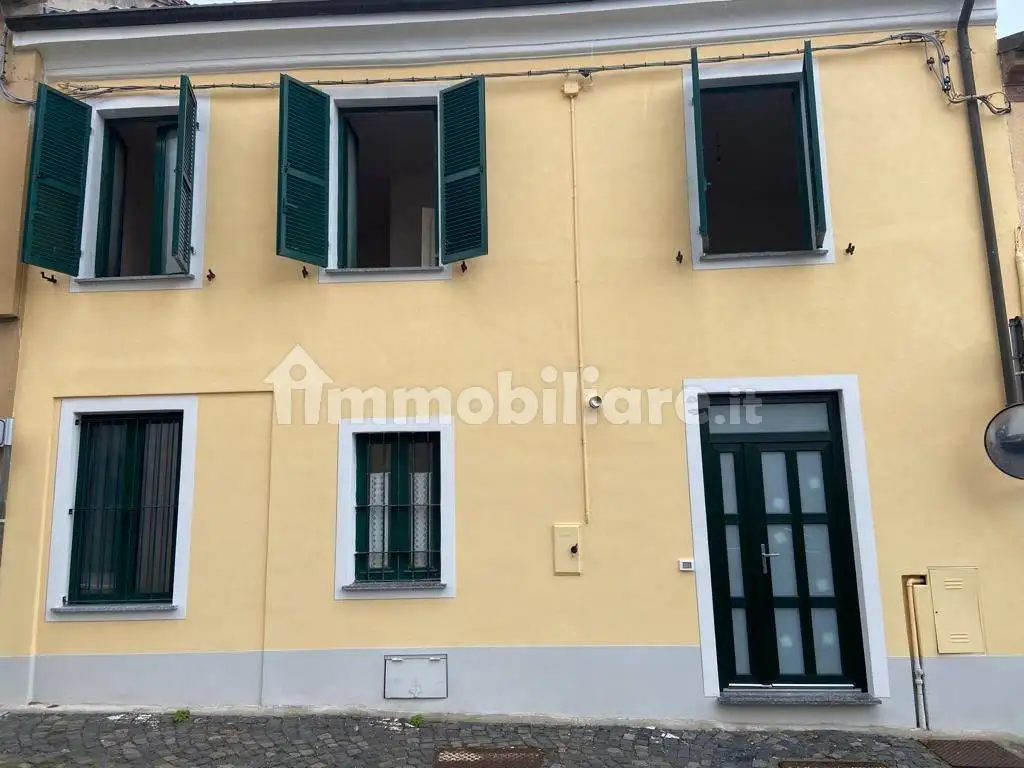 Casa indipendente in vendita a Sarezzano