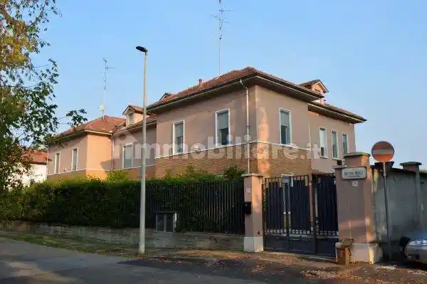 Villa in vendita a Vercelli
