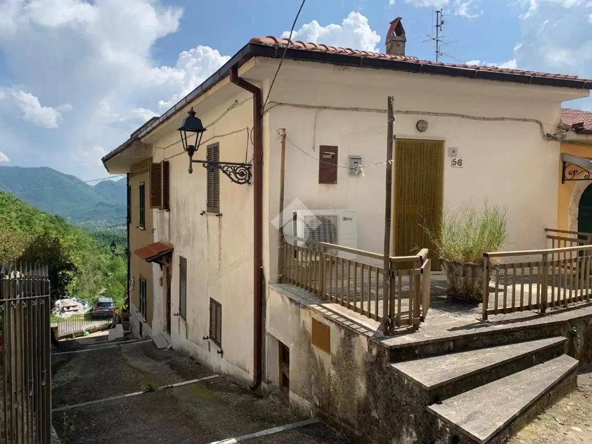 Casa indipendente in vendita a Settefrati