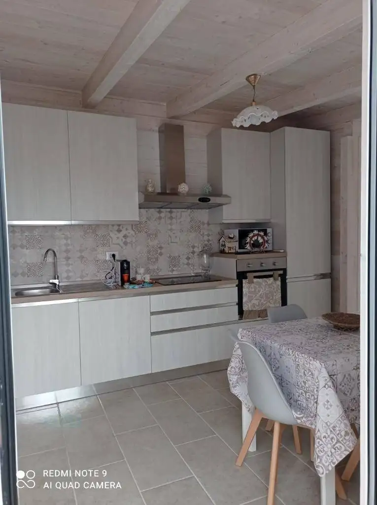 Terratetto unifamiliare via Caracciolo, Ceglie Messapica - foto 2