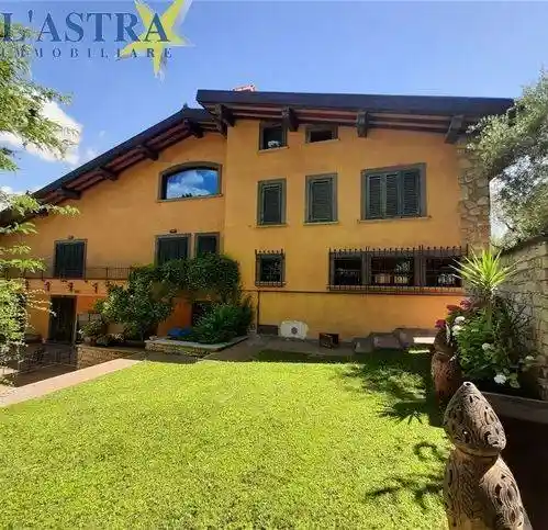 Villa in vendita a Lastra a Signa