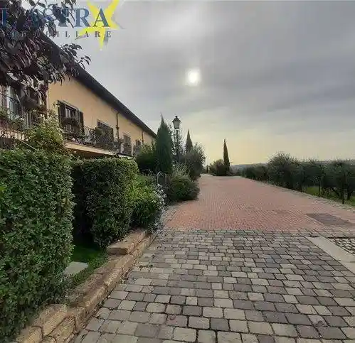 Villetta a schiera in vendita a Lastra a Signa