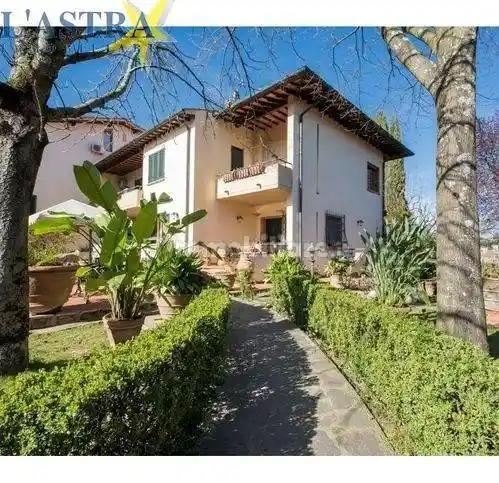 Villa in vendita a Lastra a Signa