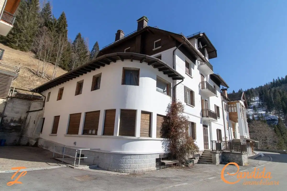 Palazzo - Edificio in vendita a Sauris
