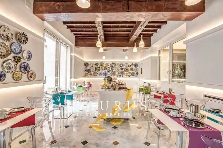 Palazzo - Edificio in vendita a Firenze