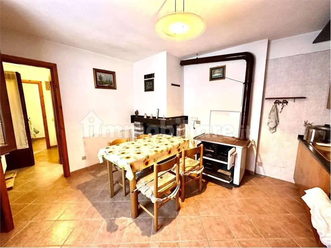 Casa indipendente in vendita a Bellano