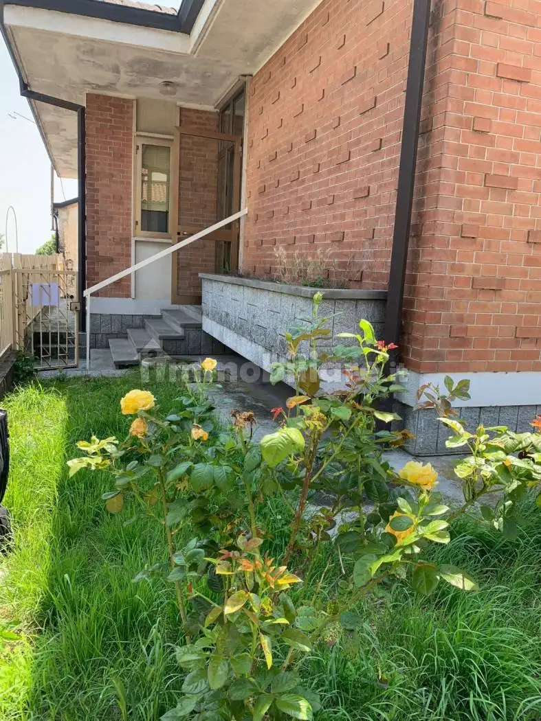 Villa unifamiliare via Circonvallazione 14, Alice Castello - foto 2