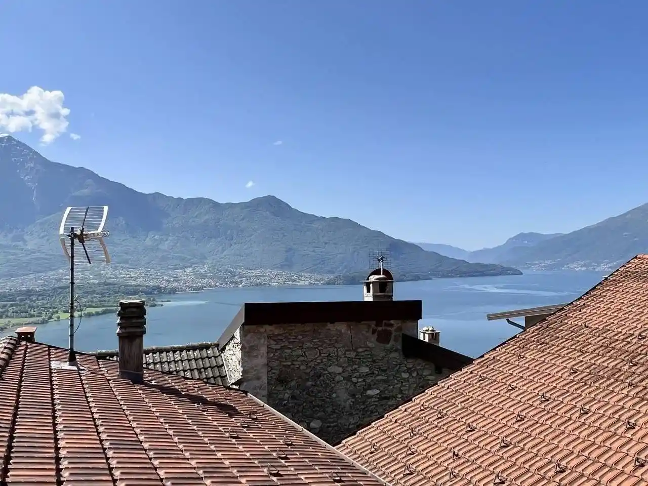 Villa in vendita a Gera Lario