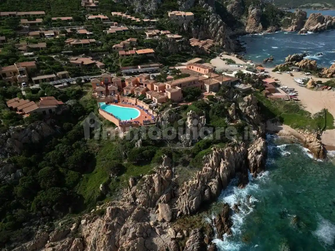 Villa in vendita a Trinità d'Agultu e Vignola