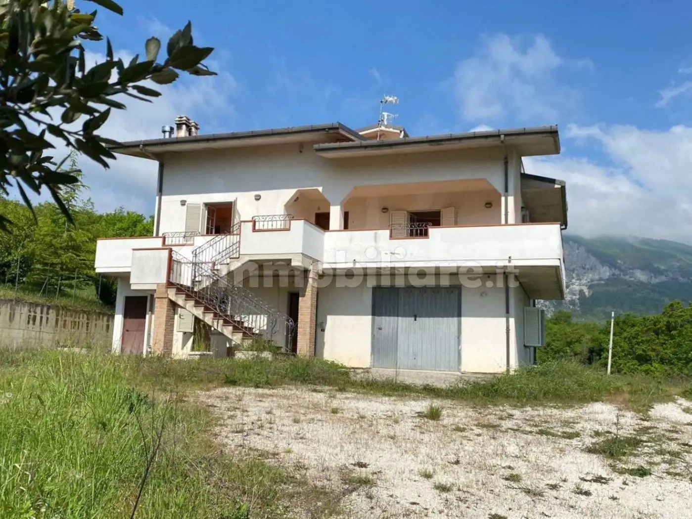 Villa in vendita a Corvara