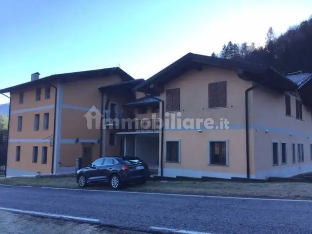 Villa in vendita a Socchieve