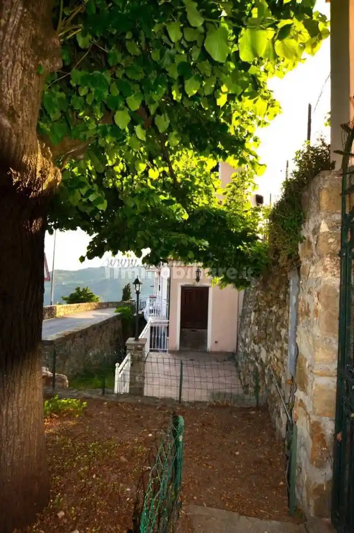 Appartamento in vendita a Perinaldo