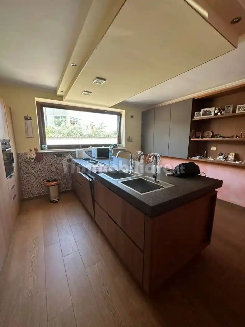 Villa in vendita a Cisterna di Latina