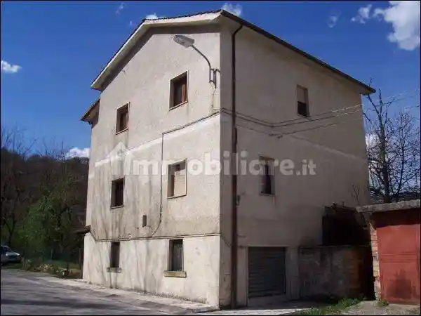 Casa indipendente in vendita a Acquasanta Terme