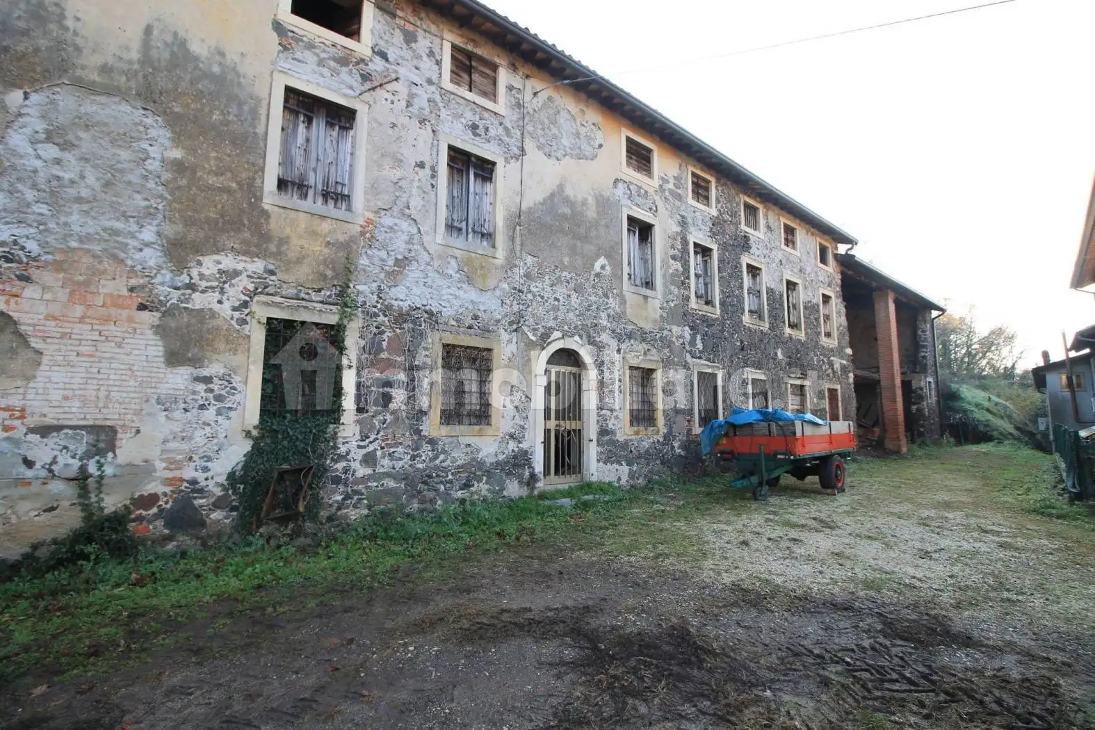 Rustico - Casale in vendita a Roncà