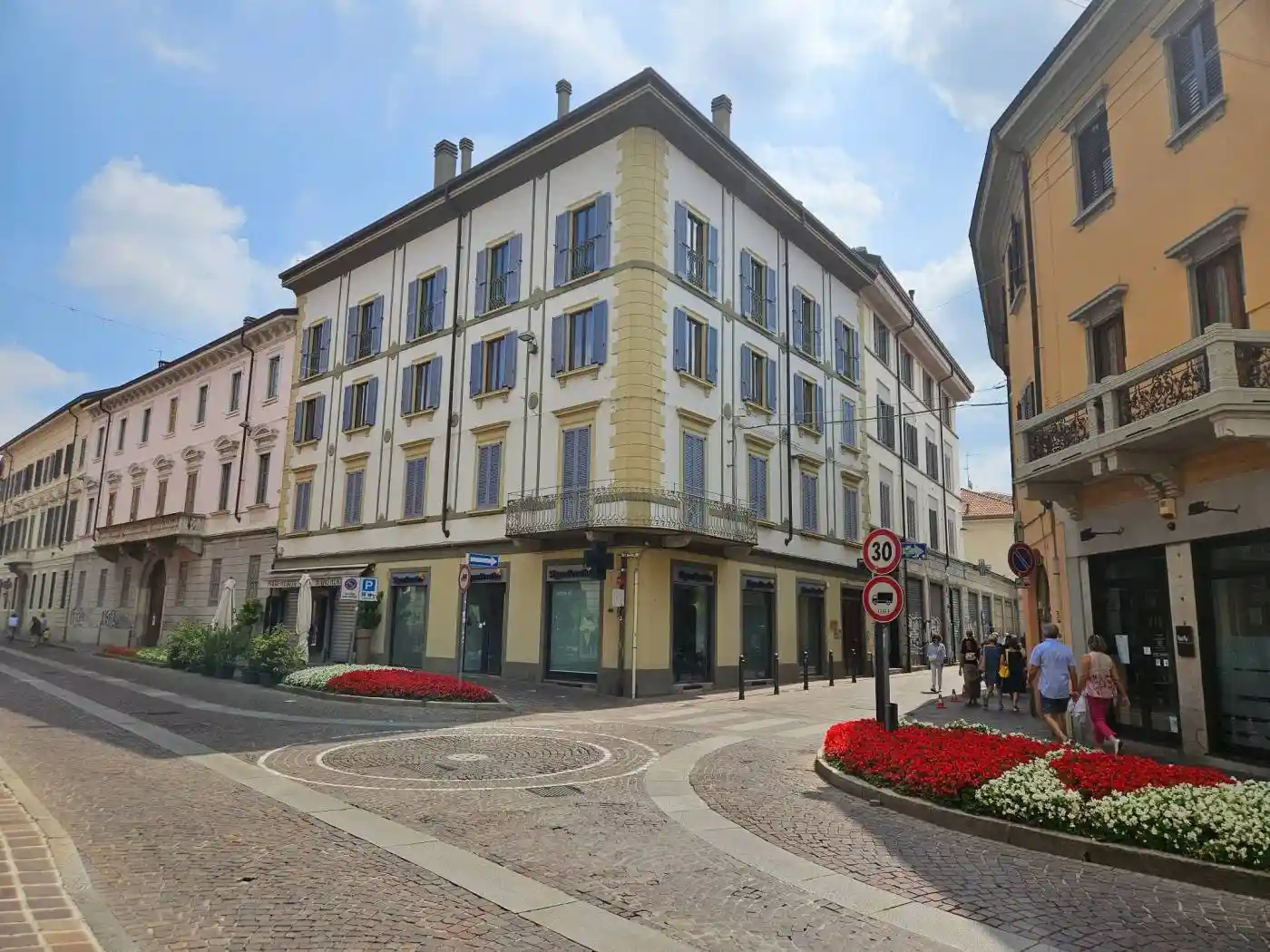 Appartamento in affitto a Monza