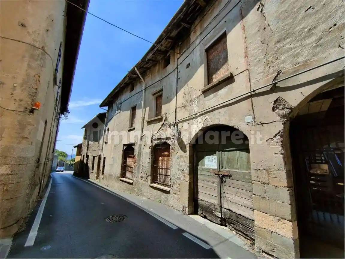 Rustico - Casale in vendita a Galbiate