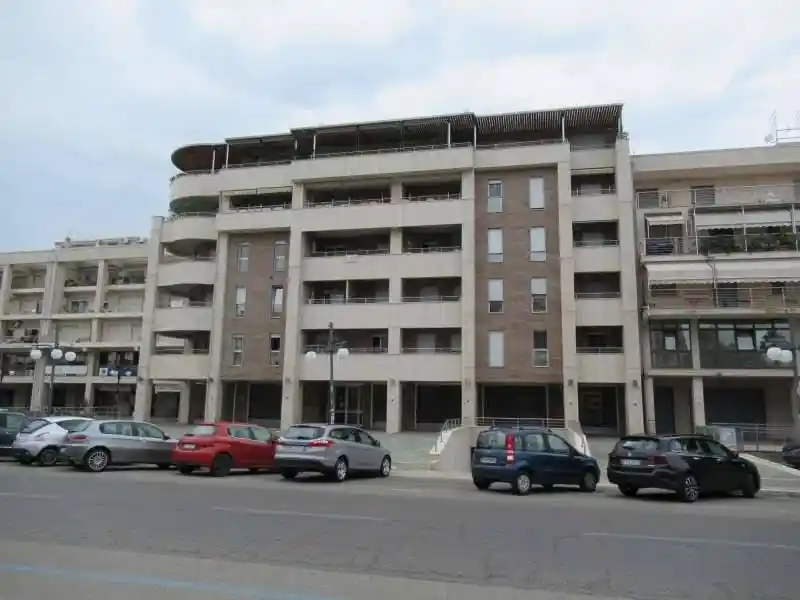 Trilocale via Gioacchino Rossini, Quattromiglia, Rende - foto 2