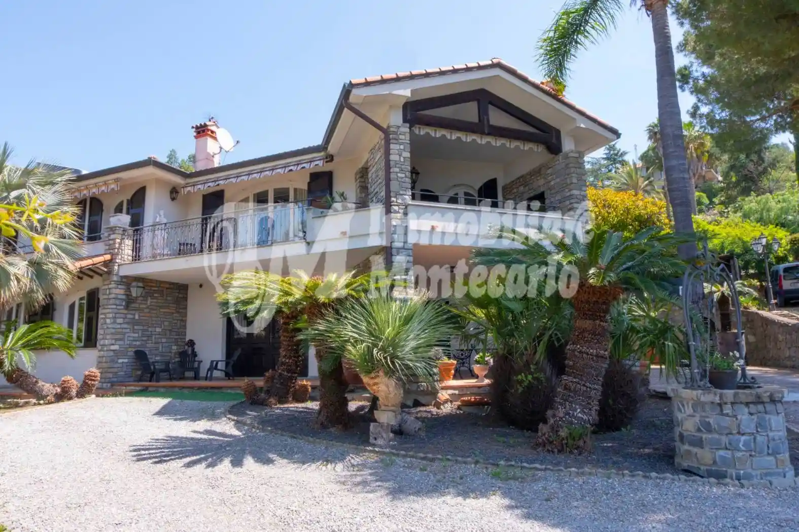 Villa in vendita a Bordighera